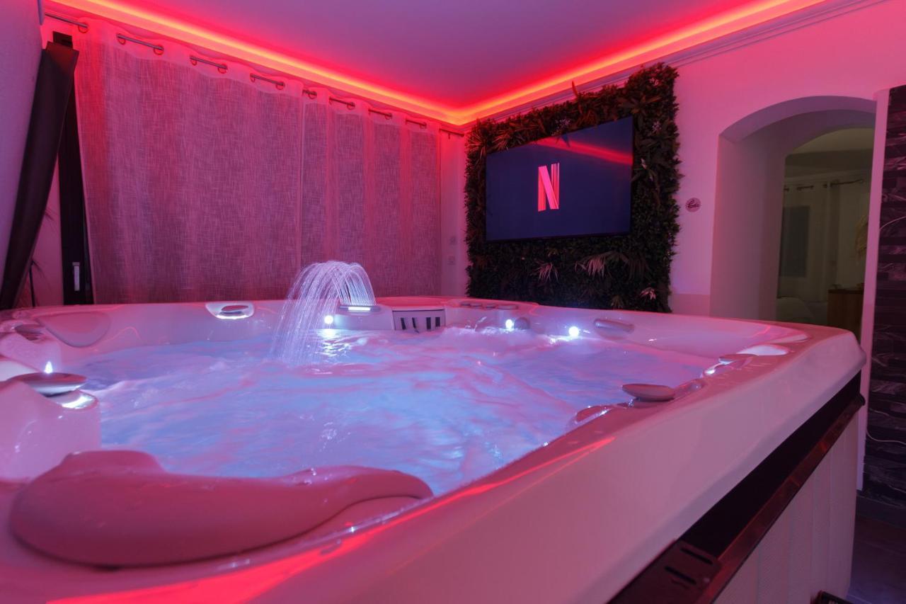 Casa Amor & Spa, Appartement Suite Jacuzzi & Piscine Chauffee Montfort-sur-Argens ภายนอก รูปภาพ