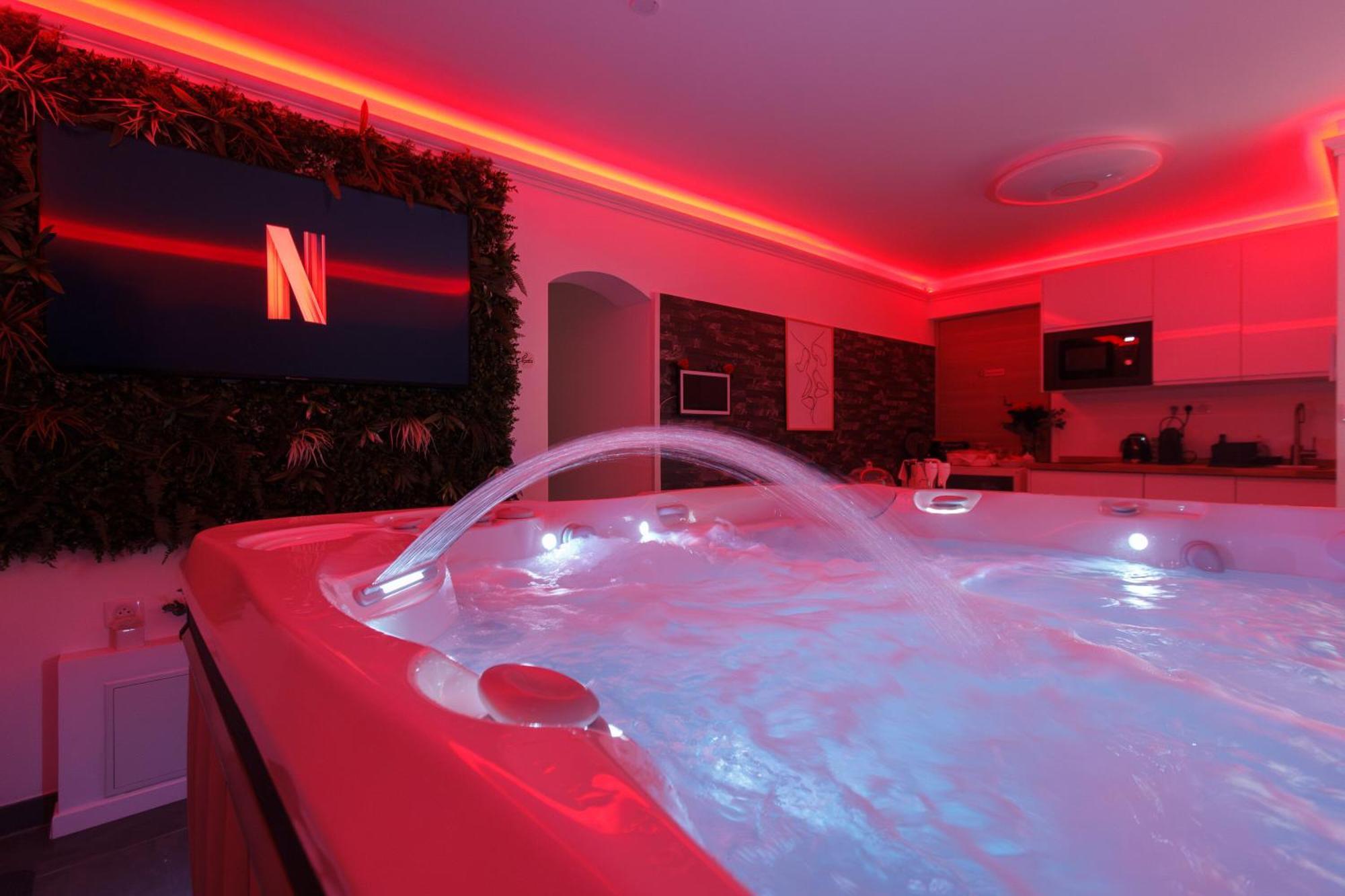 Casa Amor & Spa, Appartement Suite Jacuzzi & Piscine Chauffee Montfort-sur-Argens ภายนอก รูปภาพ